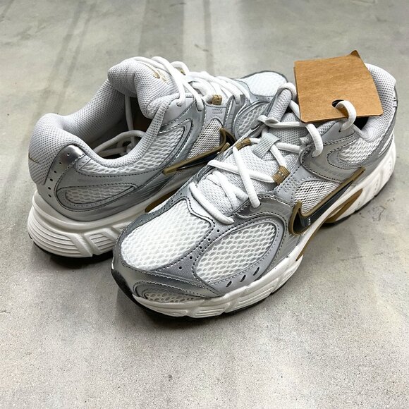 Nike Other - Nike V5 RNR Men's Parachute Beige Metallic Pewter HJ5228-102 - New